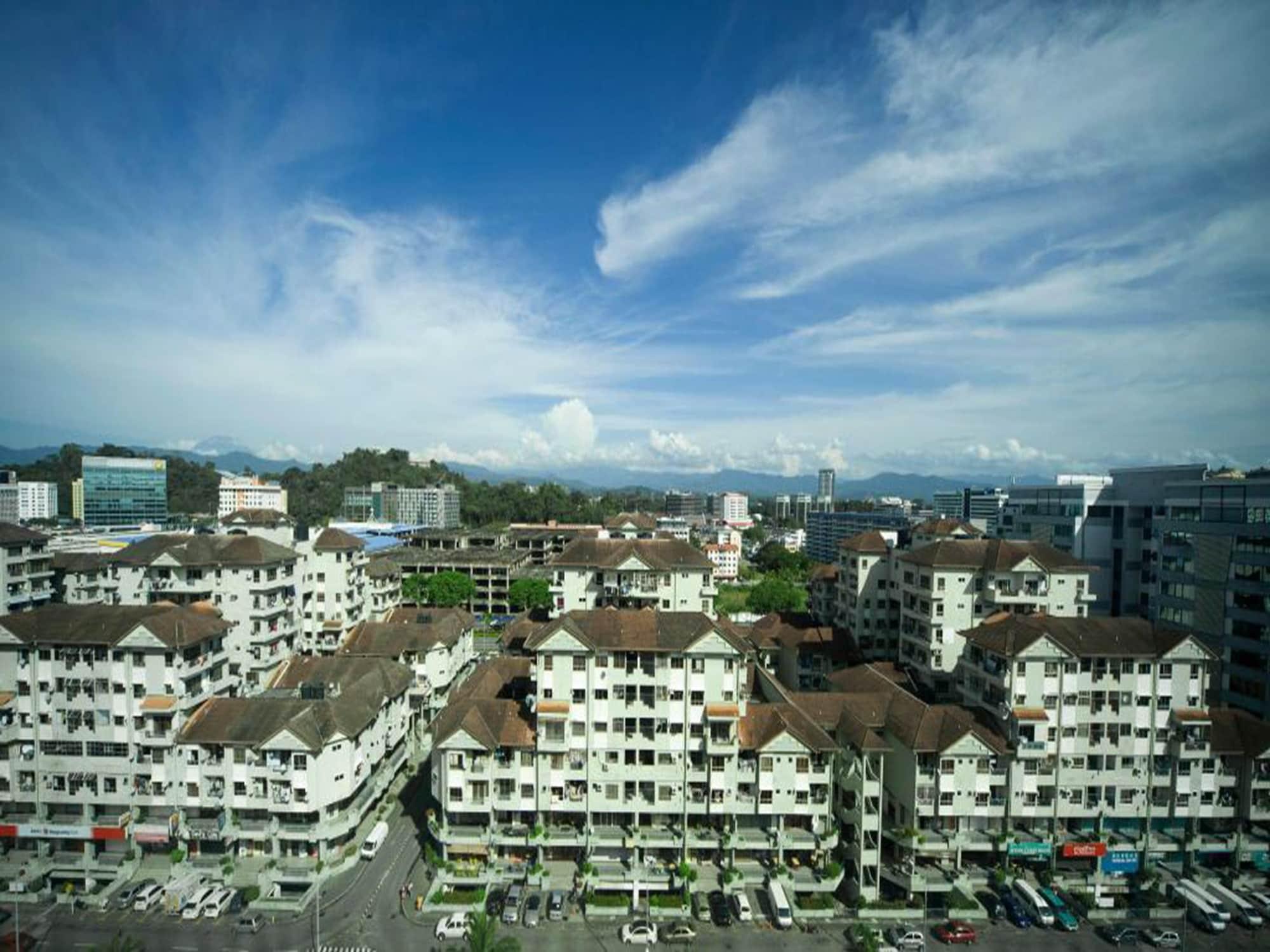 Promenade Hotel Kota Kinabalu Exterior foto